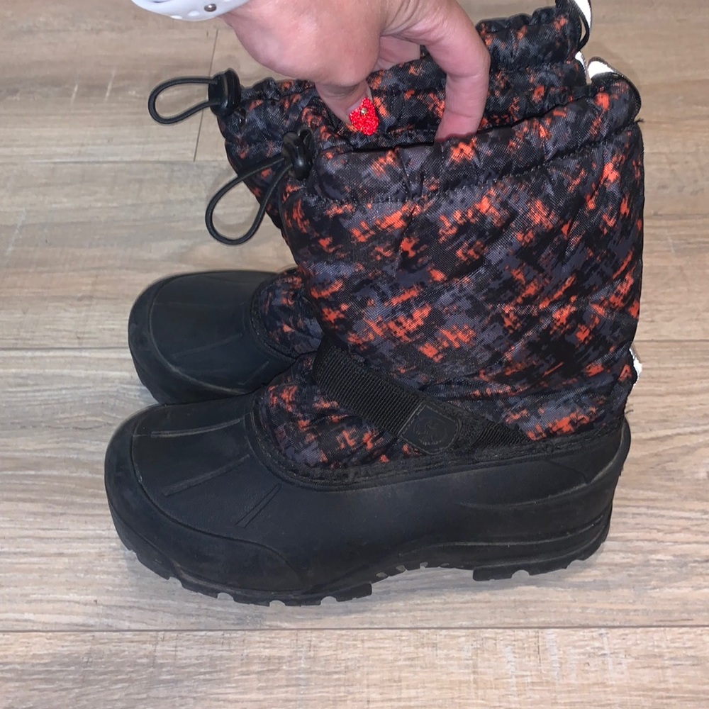3M Thinsulate insulation womans 7 snow boots